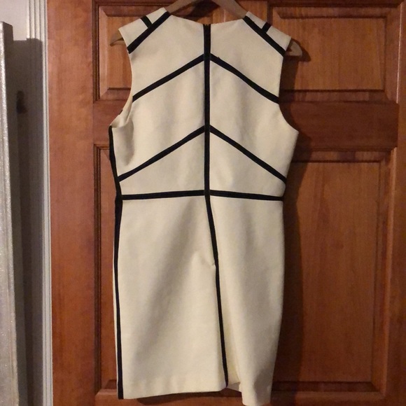 Robert Rodriguez White dress with black detail - Picture 2 of 5